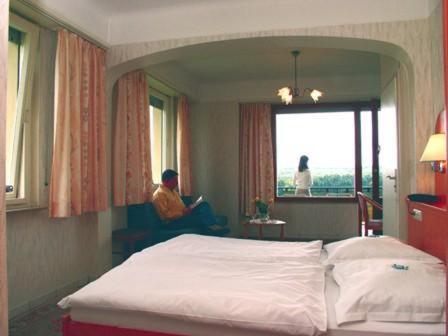 Hotel Perekop Berdorf Exteriör bild